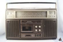  Grundig RR800 